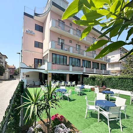 Hotel Bel Sogno リミニ エクステリア 写真